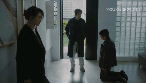 老公给前任下跪,揭秘老公的忠诚危机