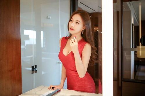 大连少妇短丝袜,少妇短丝袜下的时尚魅力